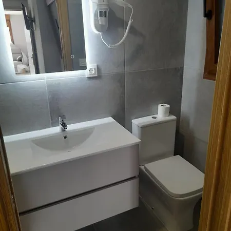 Casa Fredi - Les Cuartes 1 Y 2 Cardes (Soto de Cangas)