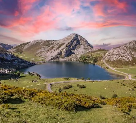 Casa Fredi - Les Cuartes 1 Y 2 * Cardes (Soto de Cangas)